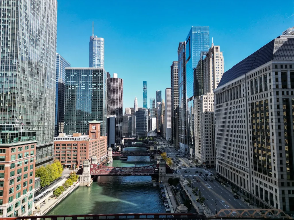 Chicago city skyscrapers and busy south asians who need fitness coaching